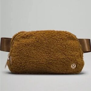 Lululemon Everywhere Belt Bag, Burnt Caramel - NWT